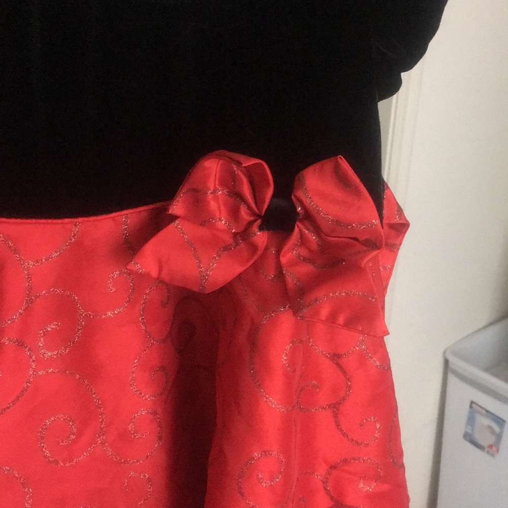 Dress - Picture 2 of 3